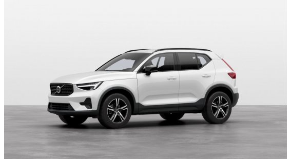 Volvo XC40 B3 PLUS DARK AT7 FWD