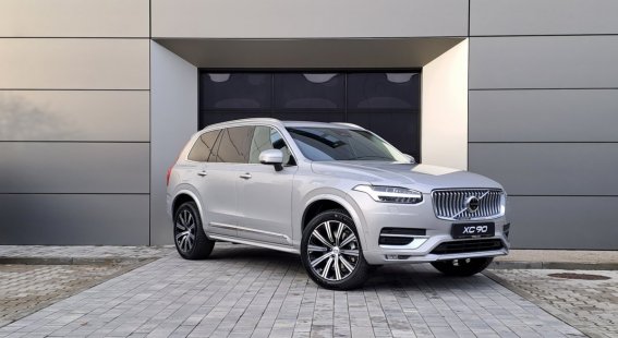 Volvo XC90 B6 (P) PLUS BRIGHT AT8 AWD 7 miest