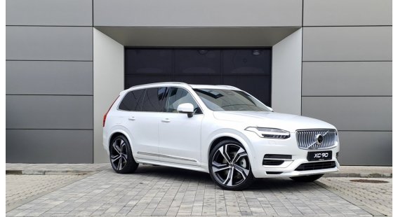 Volvo XC90 T8 RECHARGE ULTRA BRIGHT AT8 eAWD 7 miest